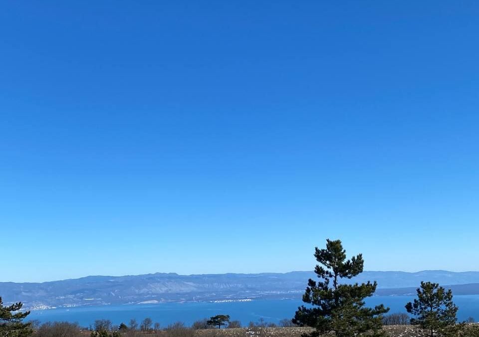 Gdje za vikend? Planinarenje: Mala Učka – Kremenjak